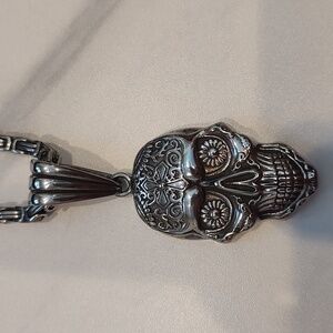 Day Of The Dead Sugar Skull Pendant With 22-inch Byzantine Chain Necklace